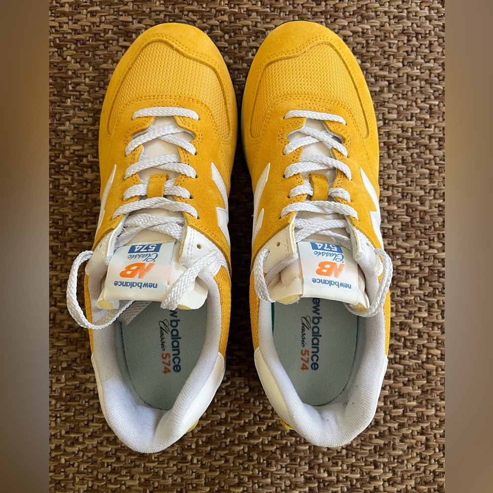 New In Box New Balance Men’s Smeaker Size 10.5